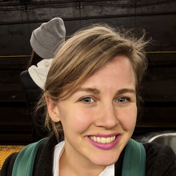 Meet your Posher, Kate - Picture 1 of 1